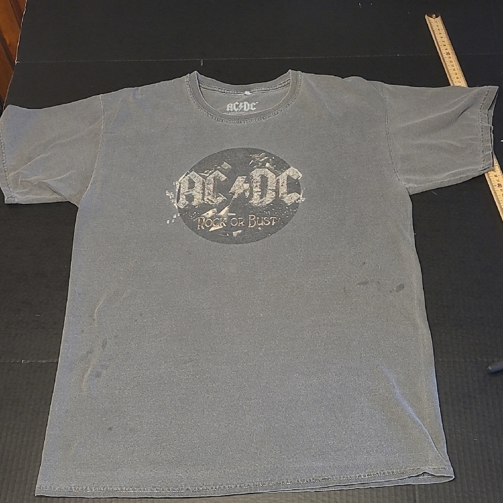 ⚡️AC/DC Grey DISTRESSED Rock or Bust Men's T-Shirt Size L